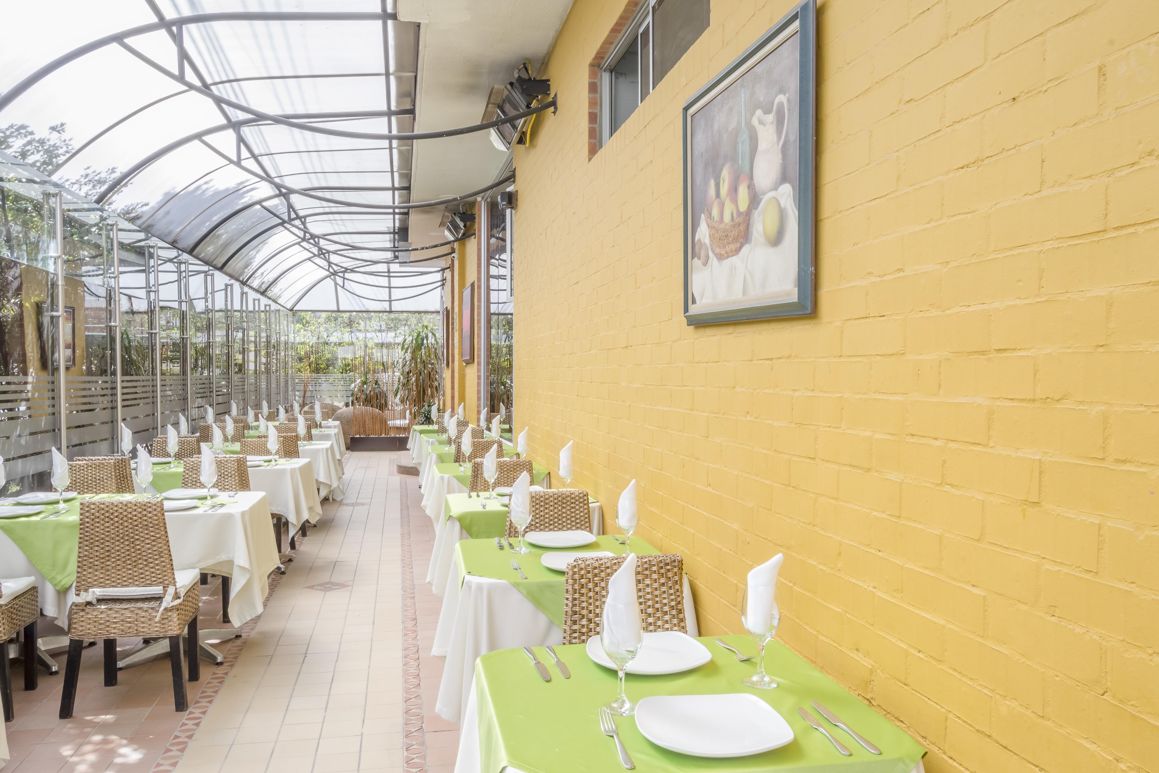 Hotel Regency Suites La Feria Bogota Exterior photo